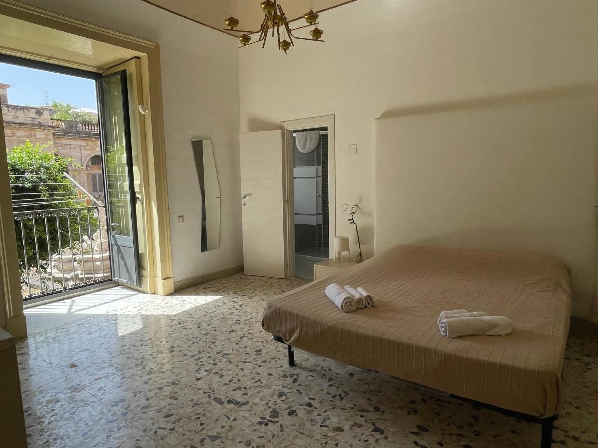 Bed And Books Isabella Bed and Breakfast Κατάνια Εξωτερικό φωτογραφία
