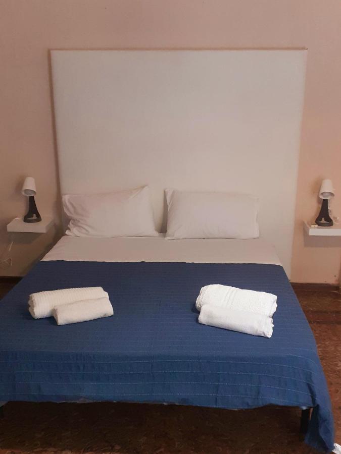 Bed And Books Isabella Bed and Breakfast Κατάνια Εξωτερικό φωτογραφία