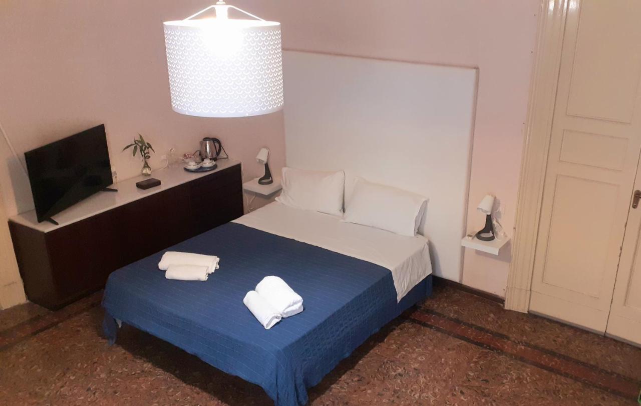 Bed And Books Isabella Bed and Breakfast Κατάνια Εξωτερικό φωτογραφία